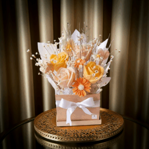 Buquê de Velas em Caixa de Madeira