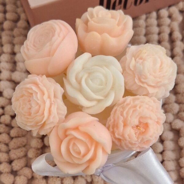 Buquê de Vela Aromática – Vela Perfumada de Cera de Coco com FLores