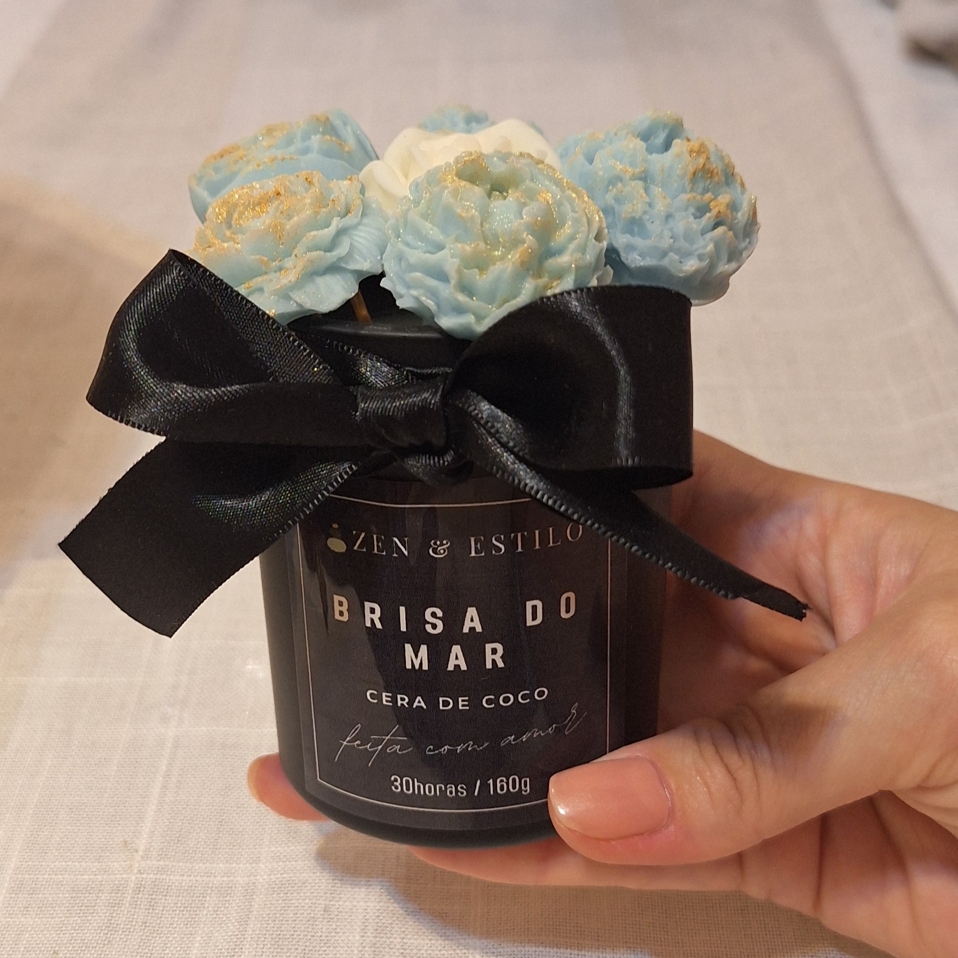 Cesta Presente Elegância Aromática - Buquê, Rechaud, Lindt e Caixa Madeira - Imagem 3